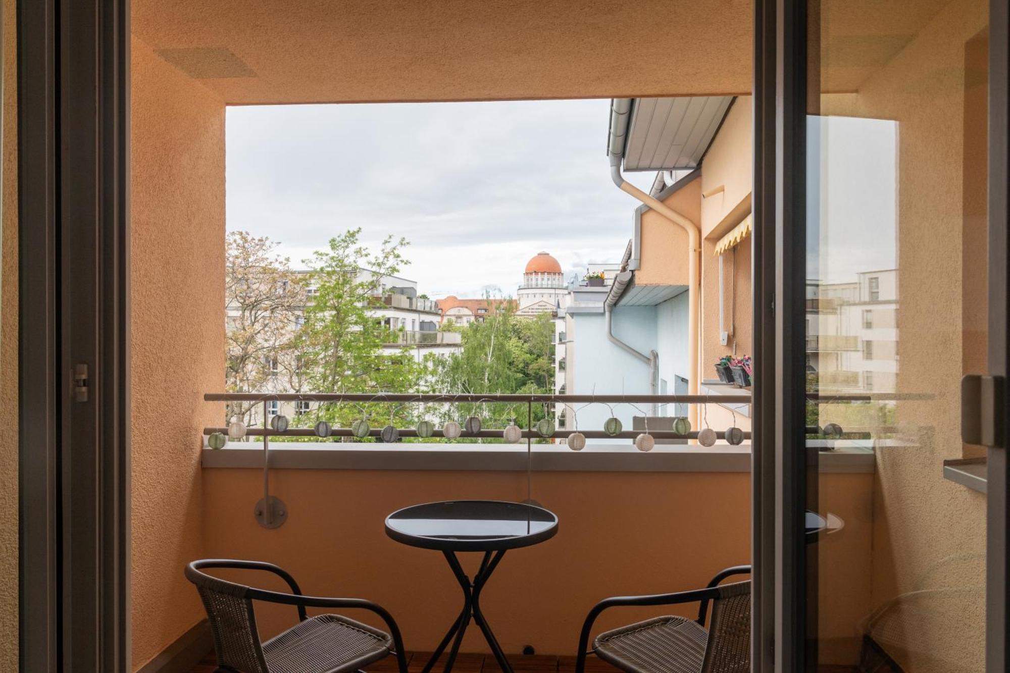 Home Shanti - Studio, Suedvorstadt, Balkon, Tv Leipzig Exterior photo